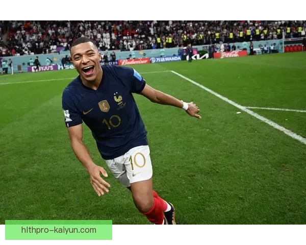 姆巴佩在决赛中罚球表现稳健，助力球队争冠希望增强